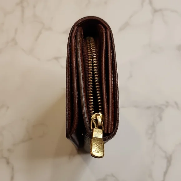 Louis Vuitton Porte Monnaie Tresor Monogram Wallet - Picture 13 of 13